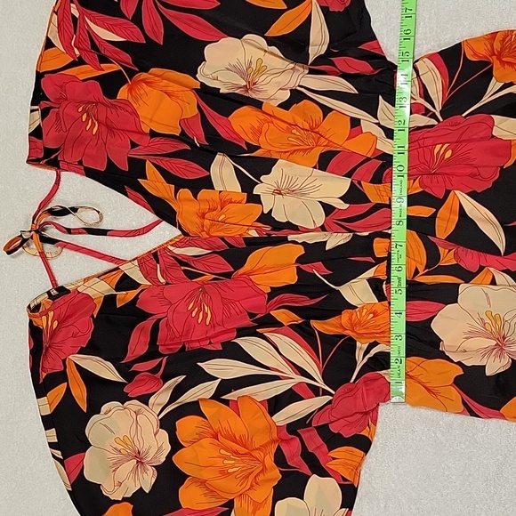 Easel Floral Jumpsuit with Belt, NWT - Picture 6 of 12